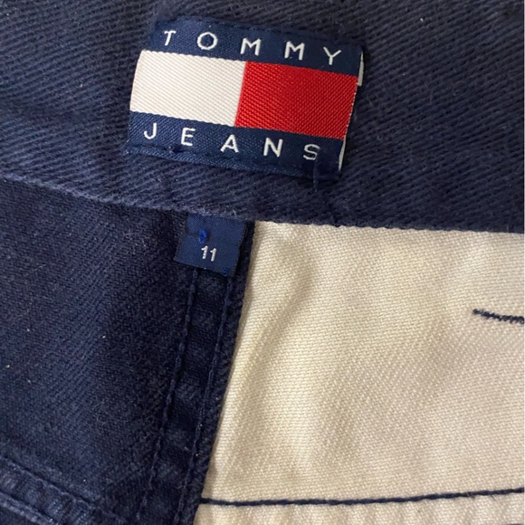 Tommy Jeans by Hilfiger made famous by Aaliyah - Picture 15 of 15